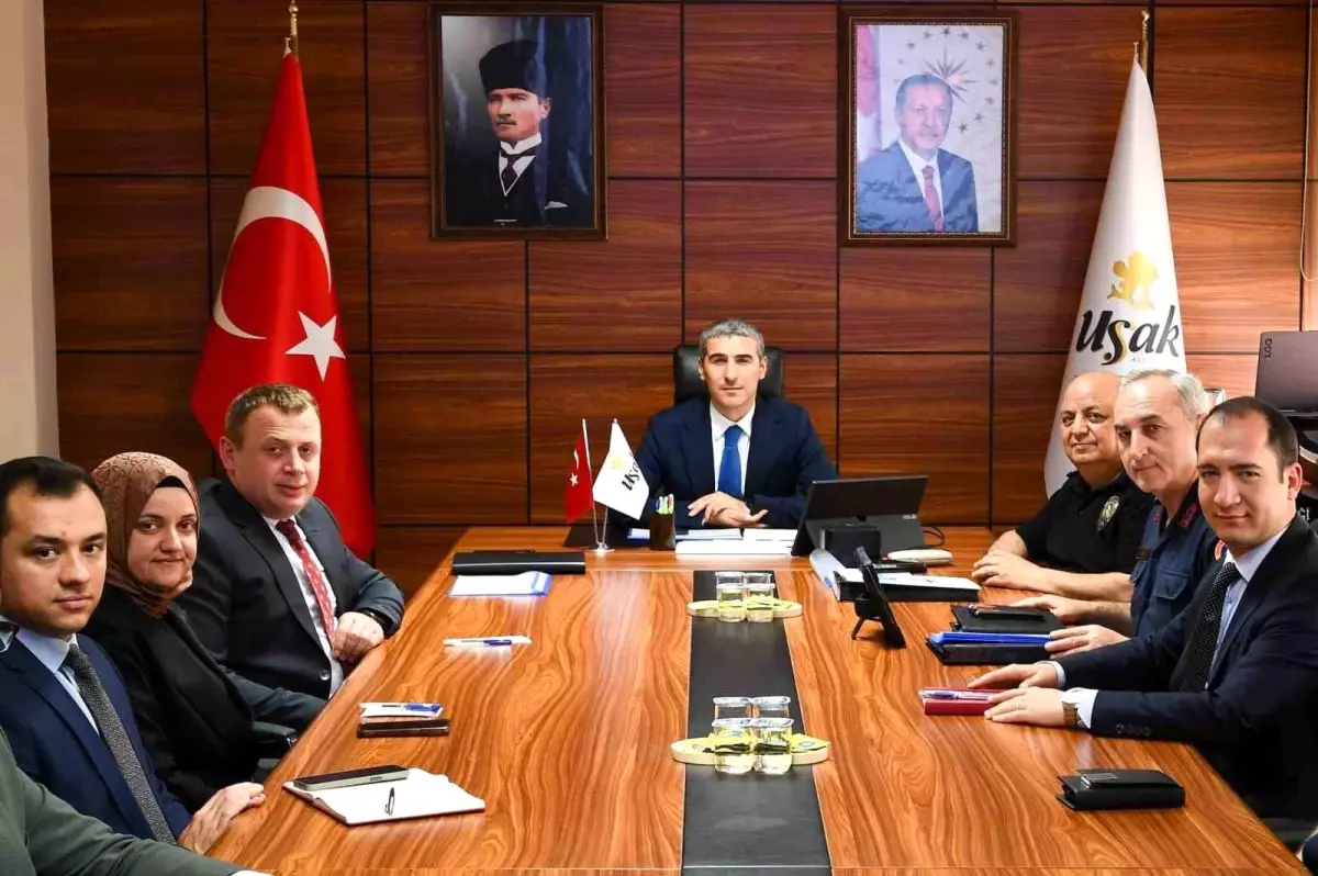 Uşak'ta Güvenlik ve Asayiş Koordinasyon Toplantısı Yapıldı