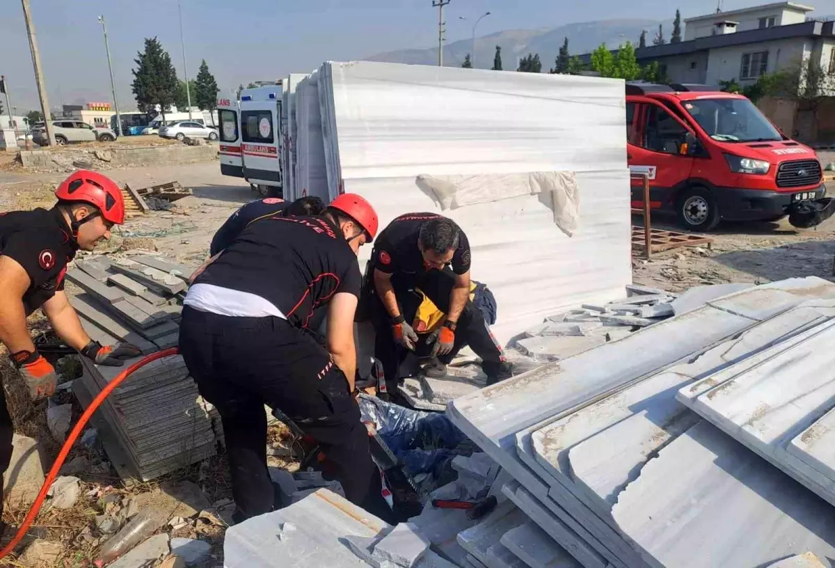 Kahramanmaraş'ta Mermer Blokları Devrildi: 1 İşçi Hayatını Kaybetti