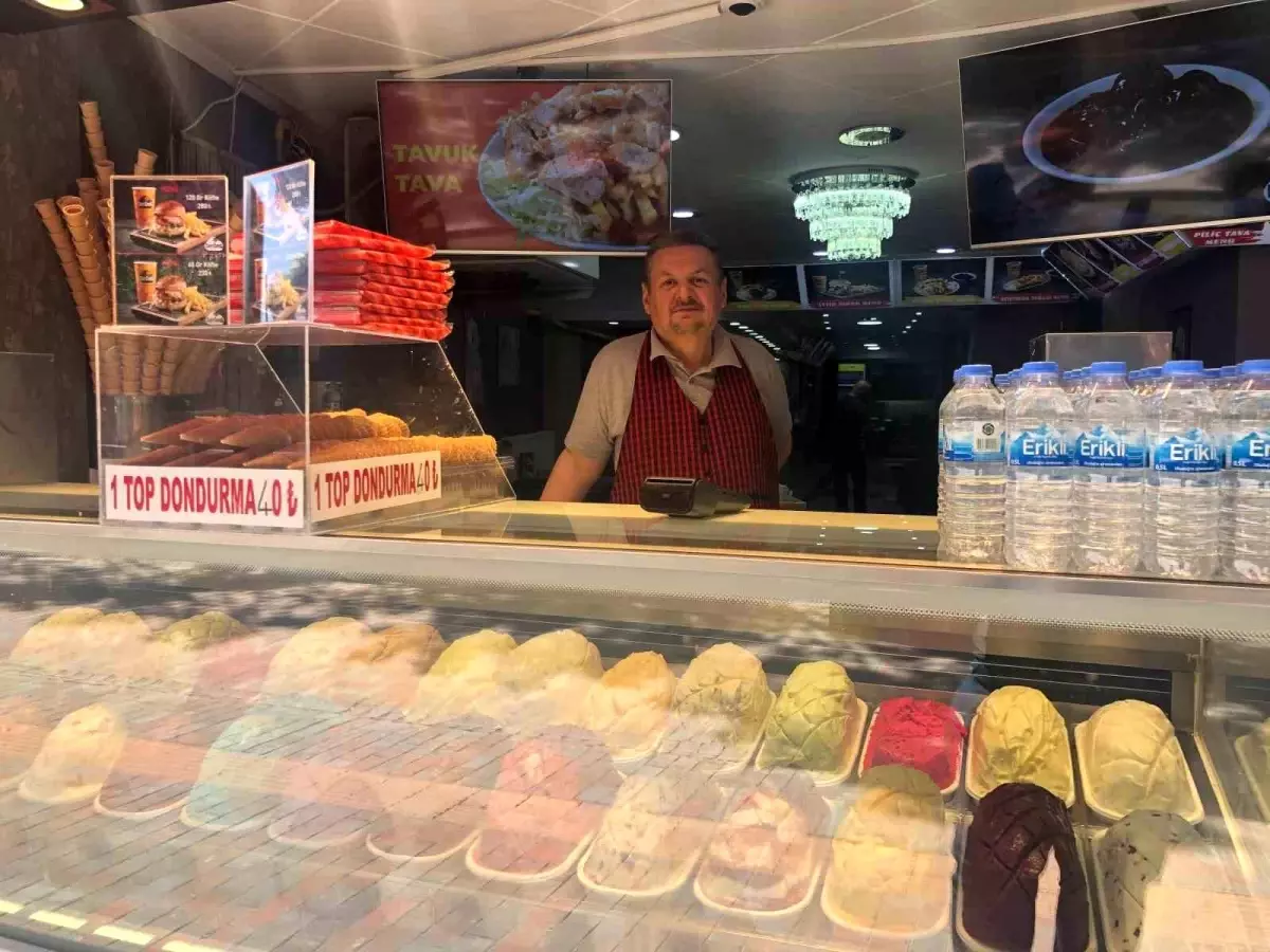 Eskişehir'de Dondurma Satışları Yazla Birlikte Patladı
