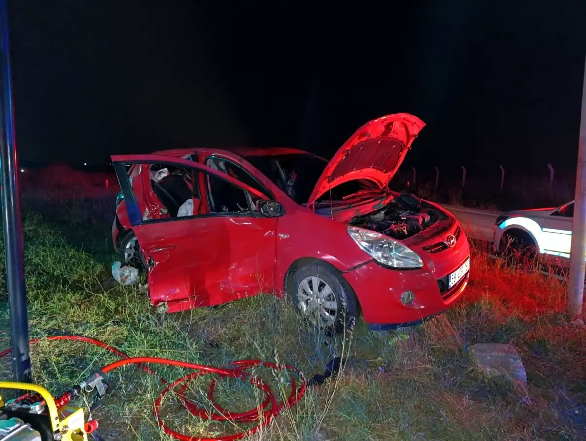 Tekirdağ'da Alkollü Sürücü Işık İhlali Yaptı, 2 Yaralı