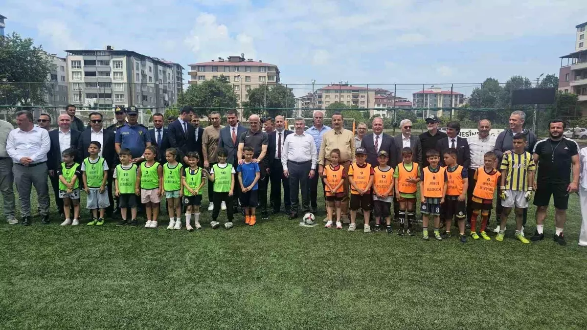 Arhavi'de 'Herkes İçin Futbol Şenliği' Düzenlendi