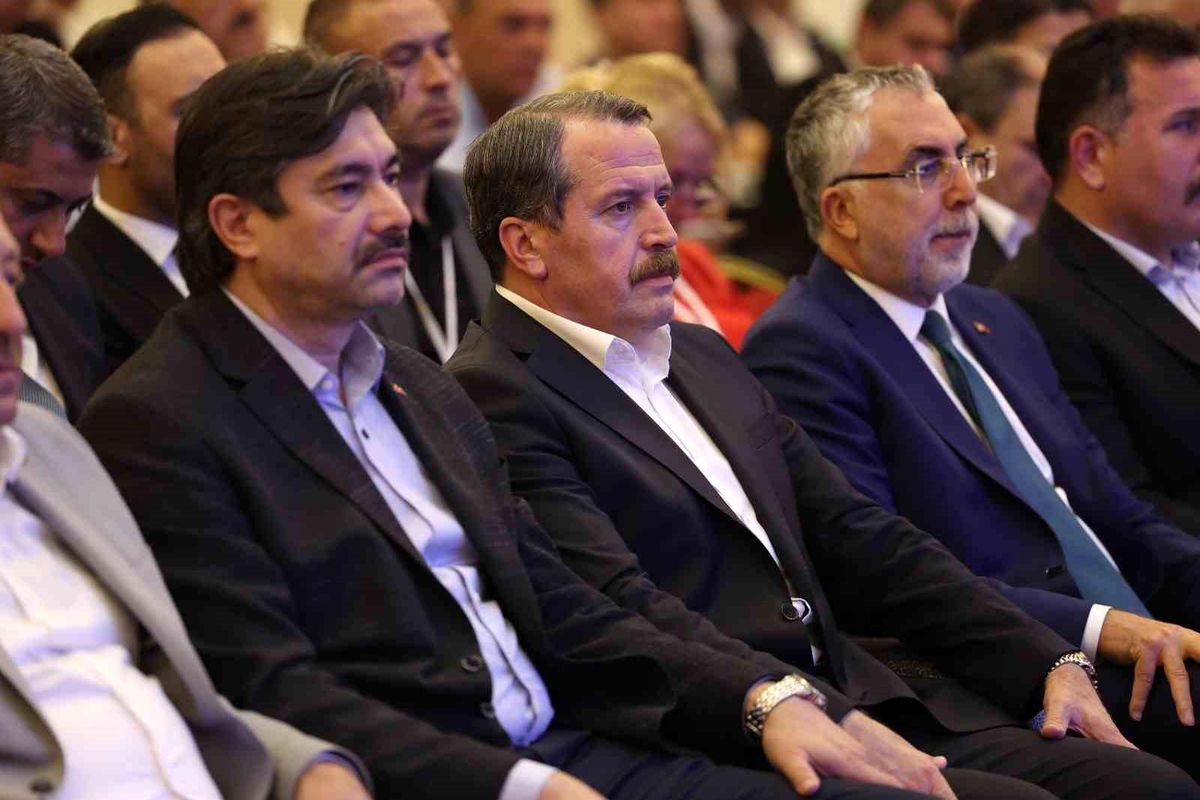 Bakan Işıkhan: '500 bin kadın, 500 bin genç, 45 bin engelli ve 275 bin yükseköğretim mezununu istihdama kazandırmayı hedefliyoruz'