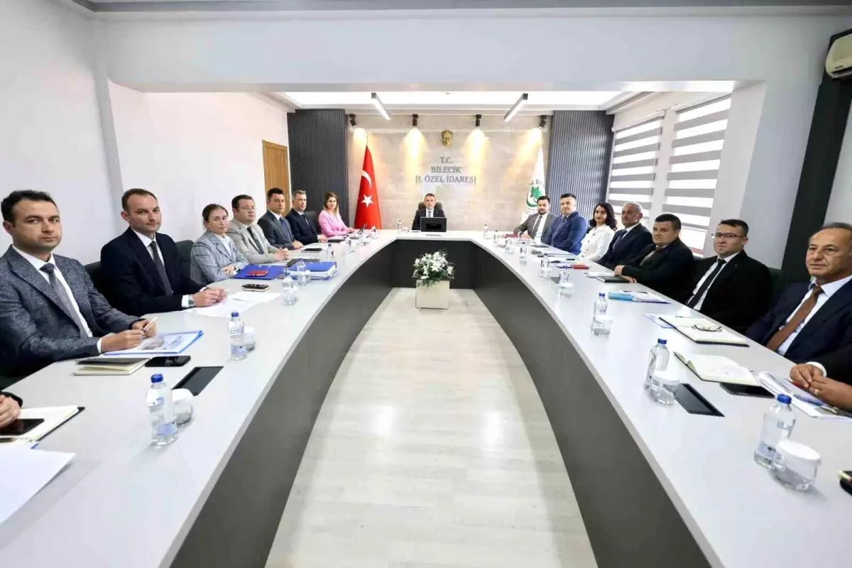 Bilecik Valisi Sözer, İl Özel İdaresi Çalışmalarını Değerlendirdi
