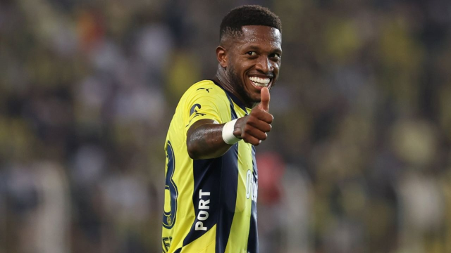 Çuvalla para verecekler! Premier Lig ekibinden Fenerbahçe'nin bel kemiğine kanca Çuvalla para verecekler! Premier Lig ekibinden Fenerbahçe'nin bel kemiğine kanca