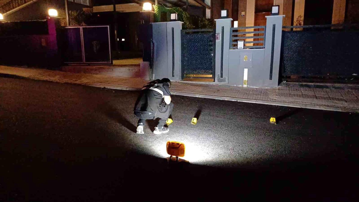 Çorum'da Motosikletli Şahıslar Tüfekle Eve Ateş Açtı