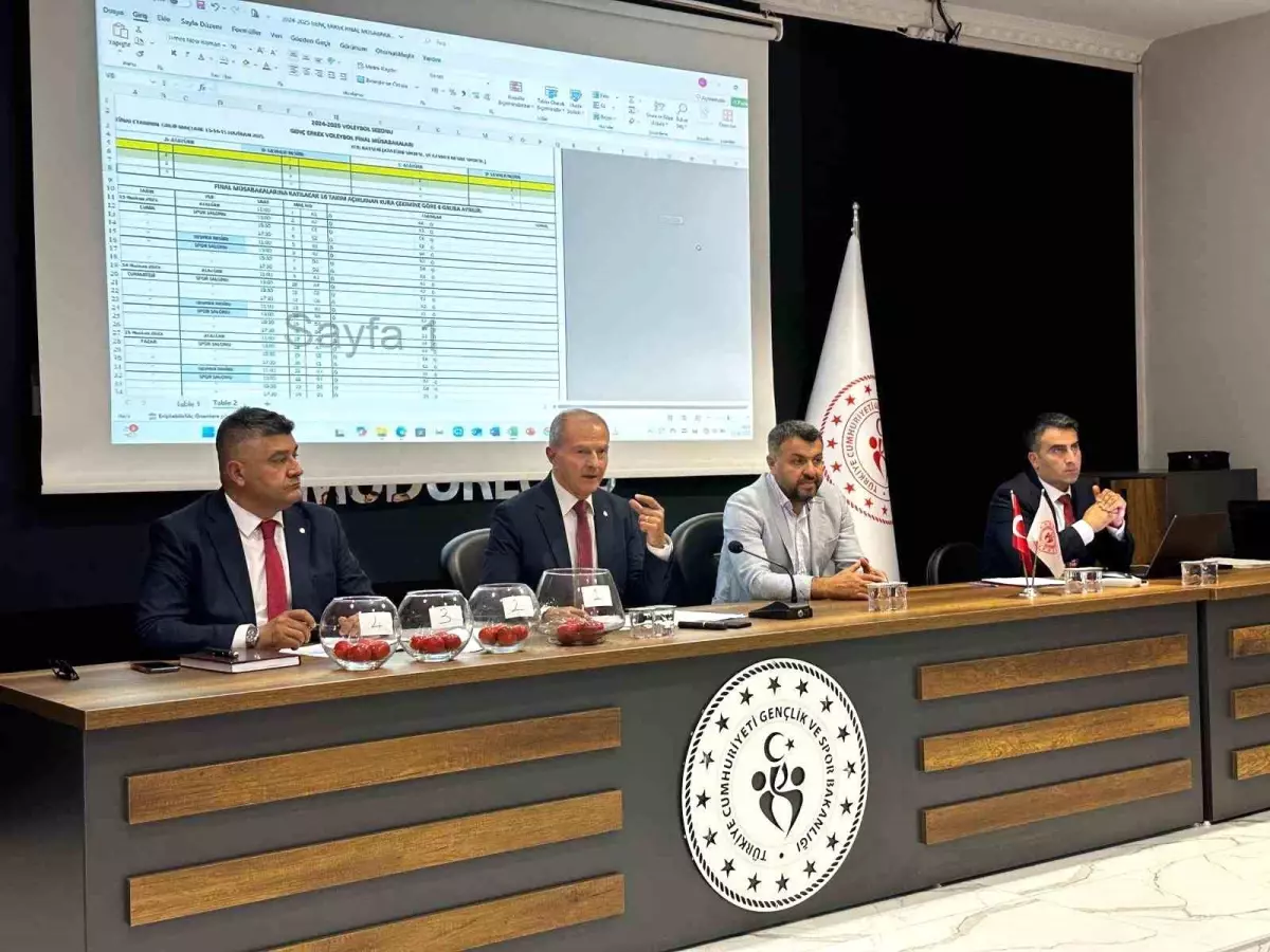 Kayseri'de Voleybol Genç Erkekler Türkiye Final Müsabakaları Teknik Toplantısı Yapıldı