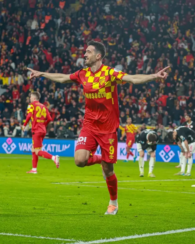 The Süper Lig team published 7 farewell messages in 2 days