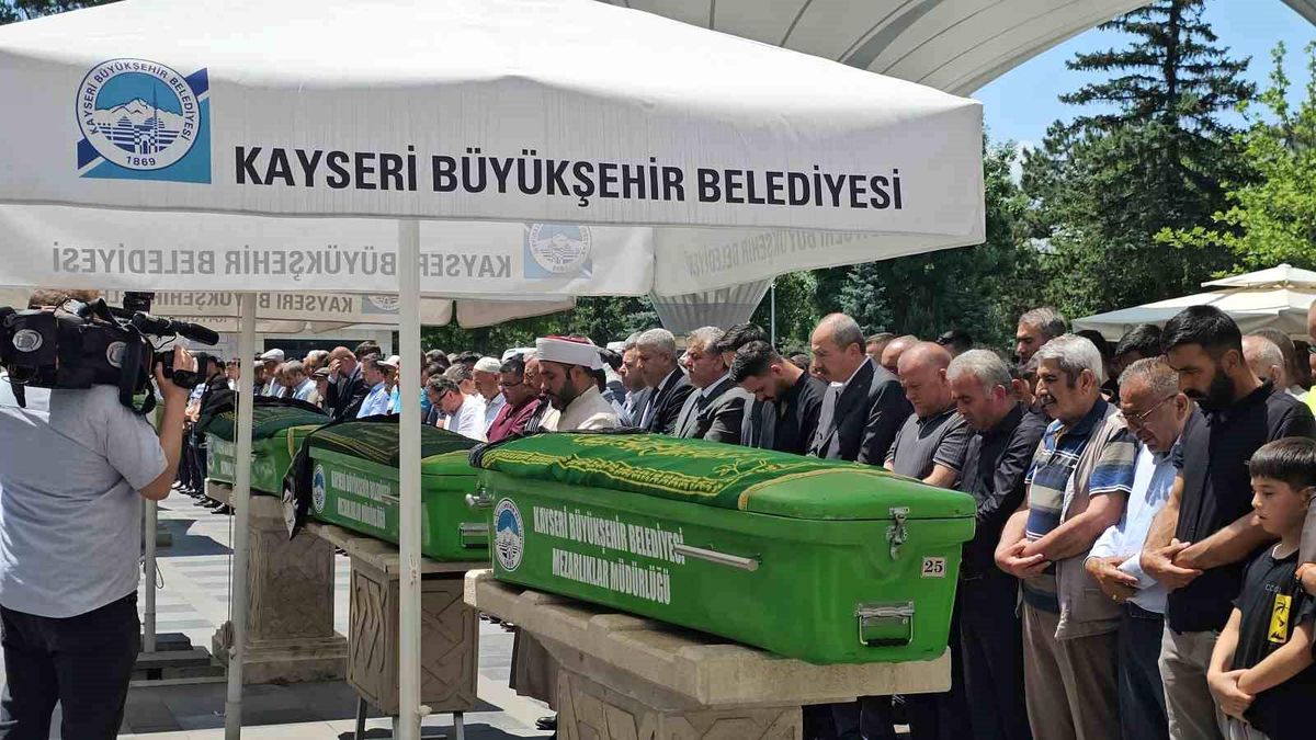 Kayserili İşadamı İbrahim Sarptaş Son Yolculuğuna Uğurlandı