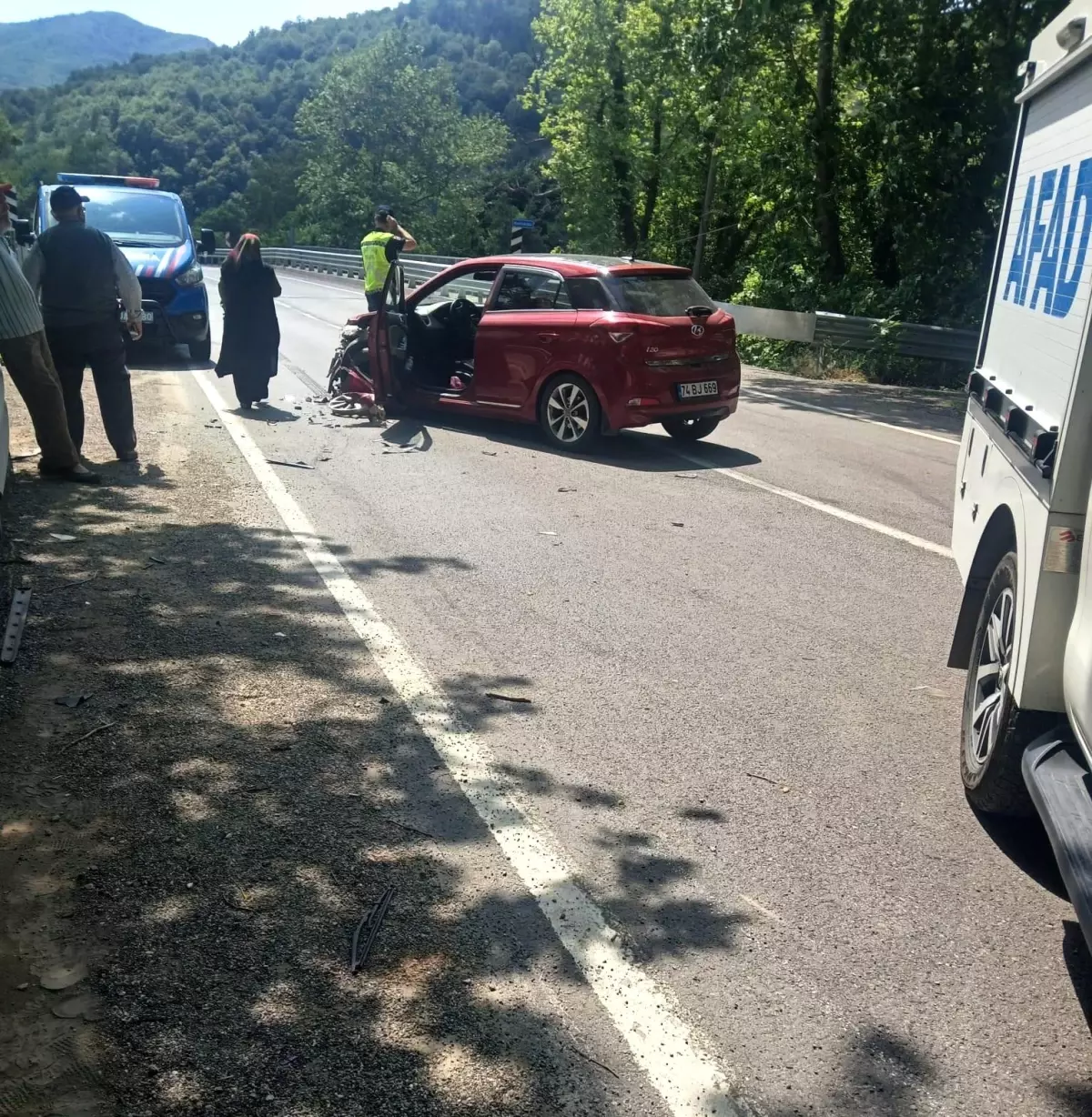 Bartın-Karabük Yolunda Trafik Kazası: 2 Yaralı