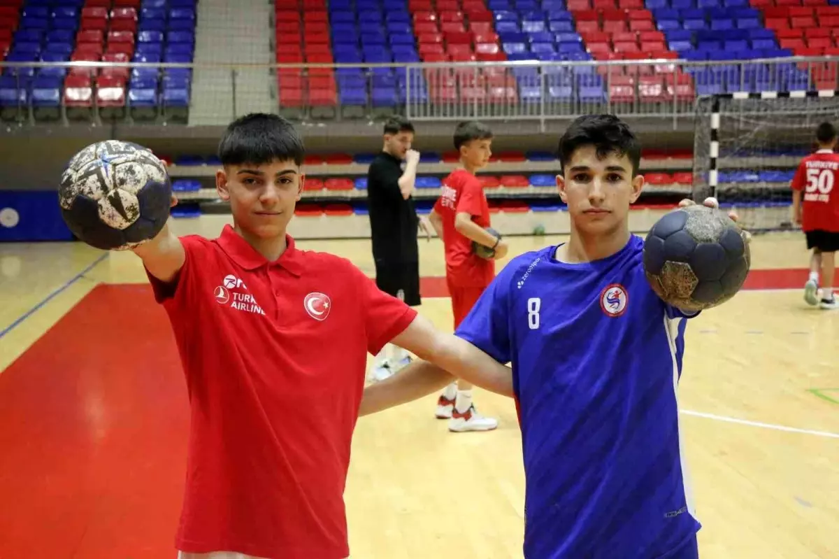 Karabük'ten İki Genç Sporcu U16 Milli Hentbol Takımı Kampına Davet Edildi