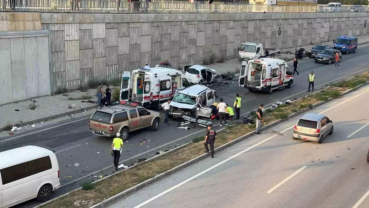 Kastamonu'da Zincirleme Trafik Kazası: 9 Yaralı