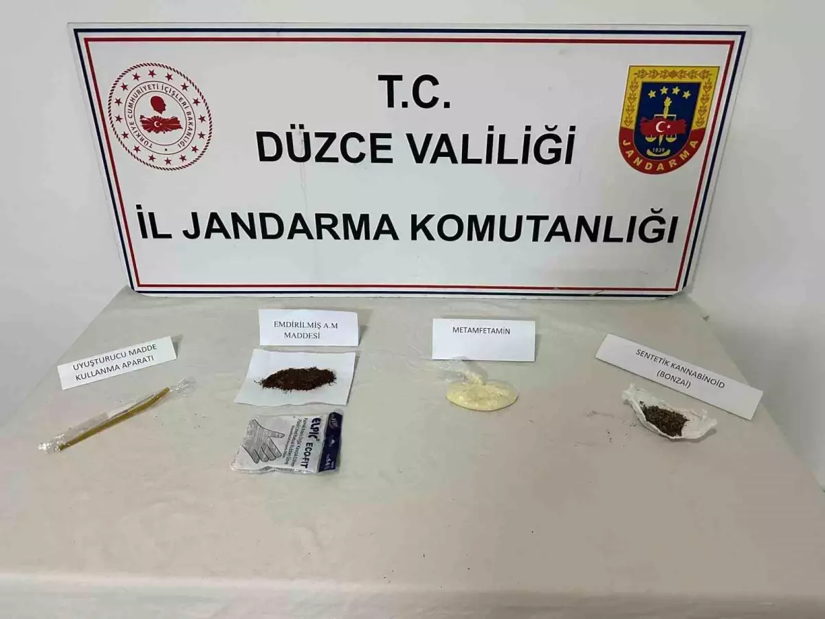 Düzce'de Uyuşturucu Ticareti Yapan Şahıs Tutuklandı
