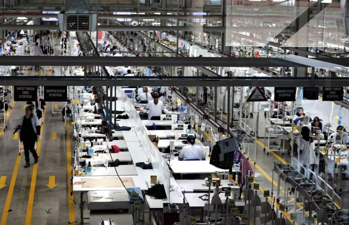 Sanayi Üretimi Yıllık Yüzde 3,3 Artarken Aylık Yüzde 3,1 Azaldı