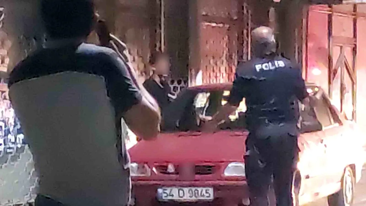 Sakarya'da Silahlı İntihar Girişimi: Genç Polis Tarafından İkna Edildi