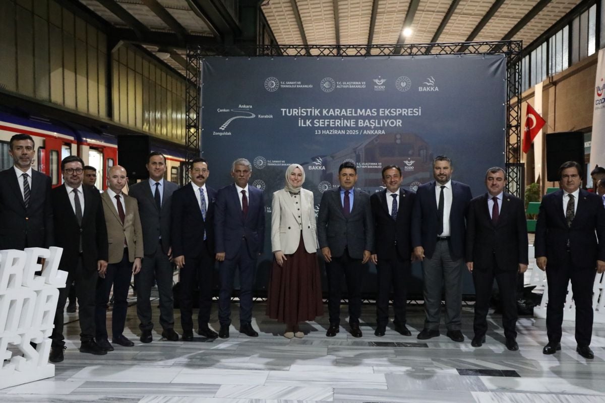 Turistik Karaelmas Ekspresi İlk Seferine Çıktı