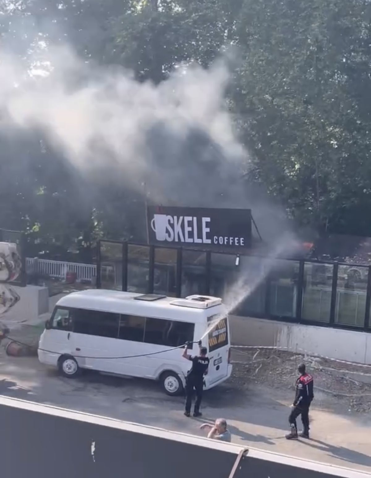 Bartın'da Kafe Yangınına İtfaiye ve Polis Müdahalesi