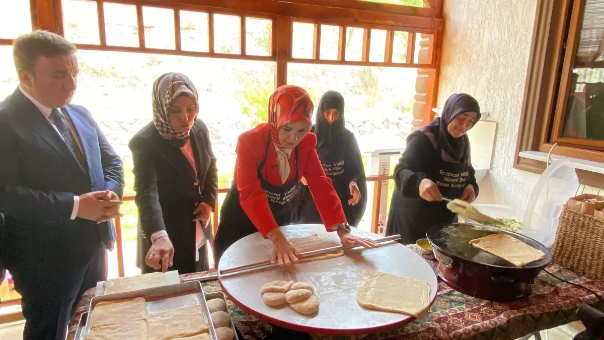 Bakan Göktaş, Erzincan'da Kadın Kooperatifinin Açılışını Yaptı