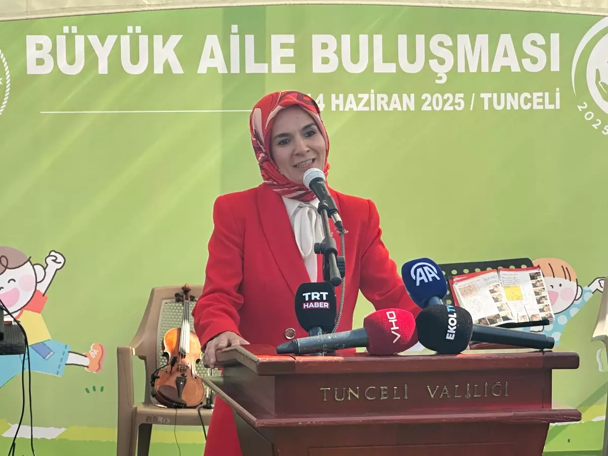 'Büyük Aile Buluşması' Programı Tunceli'de Gerçekleşti