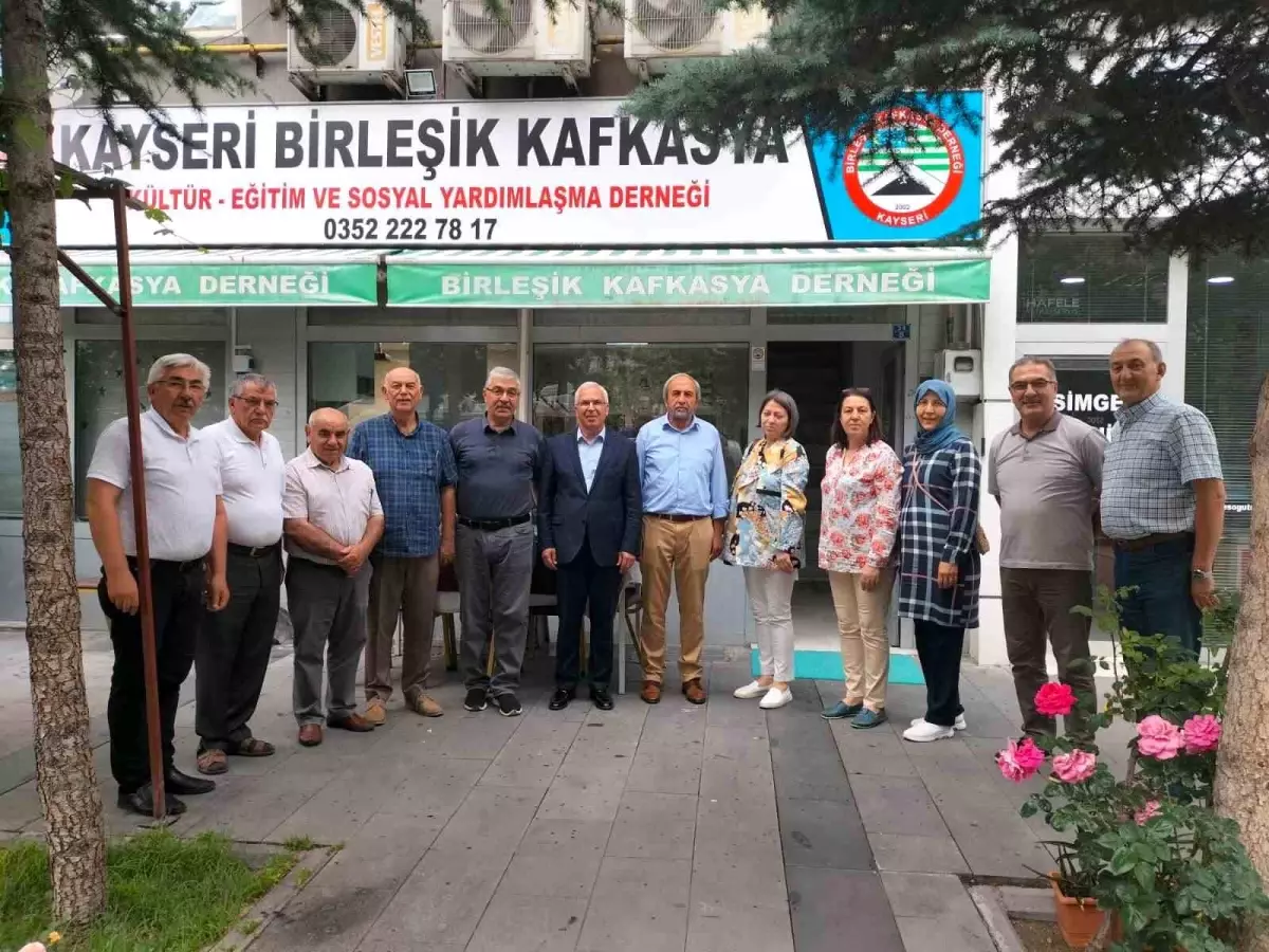 Kayseri Birleşik Kafkasya Derneği'nden Kaymakam Yaşar Dönmez'e Veda