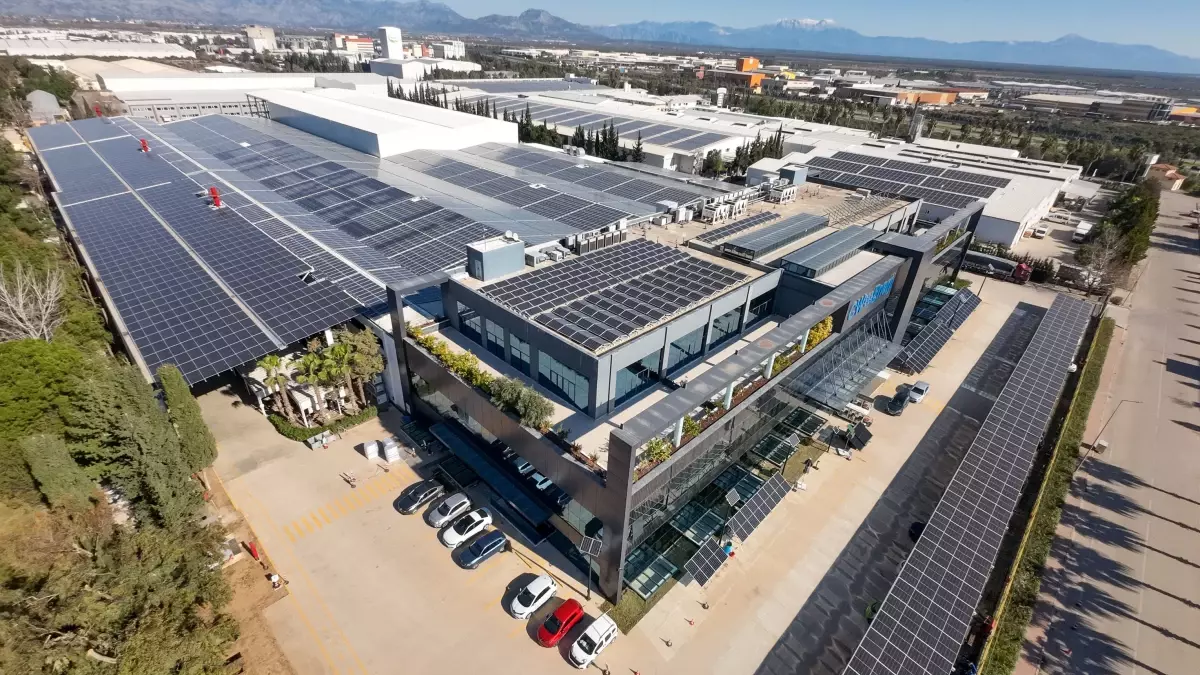 Antalya OSB'de Güneş Enerjisi Projesi Başarıyla İlerliyor