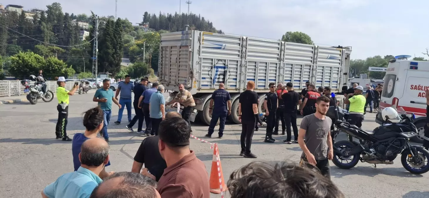 İskenderun'da TIR Çarpması Sonucu Kadın Hayatını Kaybetti