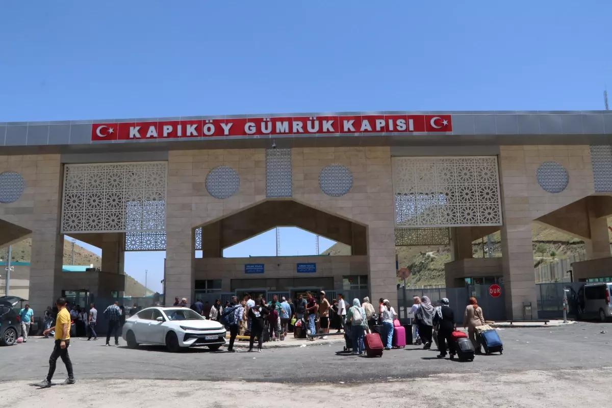 İran Hava Sahası Kapanınca Turistler Kara Yolunu Seçti