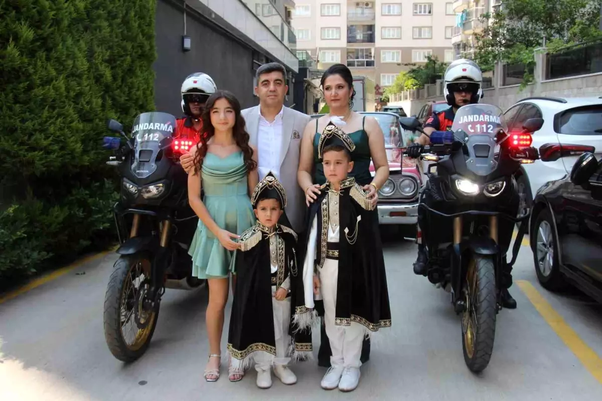 Gazi Astsubay Ferhat Akgül, Sünnet Düğününü Jandarma'nın Yıl Dönümünde Kutladı