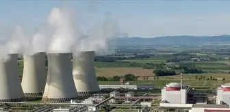 İsrail, İsfahan'daki nükleer enerji santraline saldırdı