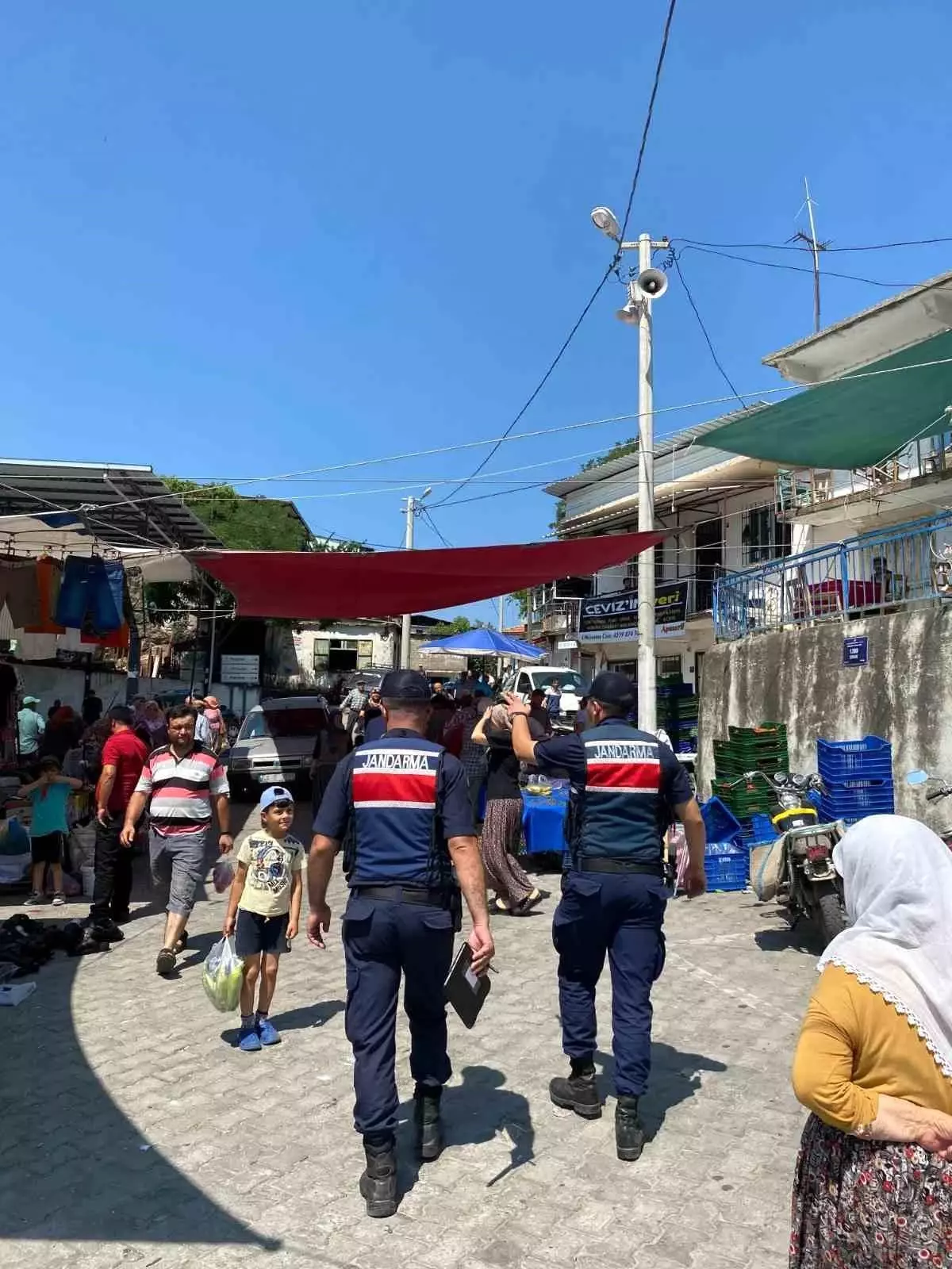 Karpuzlu'da Jandarma Ekiplerinden Dolandırıcılık ve Hırsızlık Konusunda Bilgilendirme