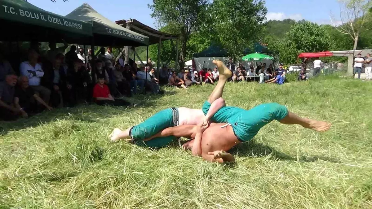 Mudurnu'da Hacet Bayramı ve Karakucak Güreşleri Coşkuyla Kutlandı