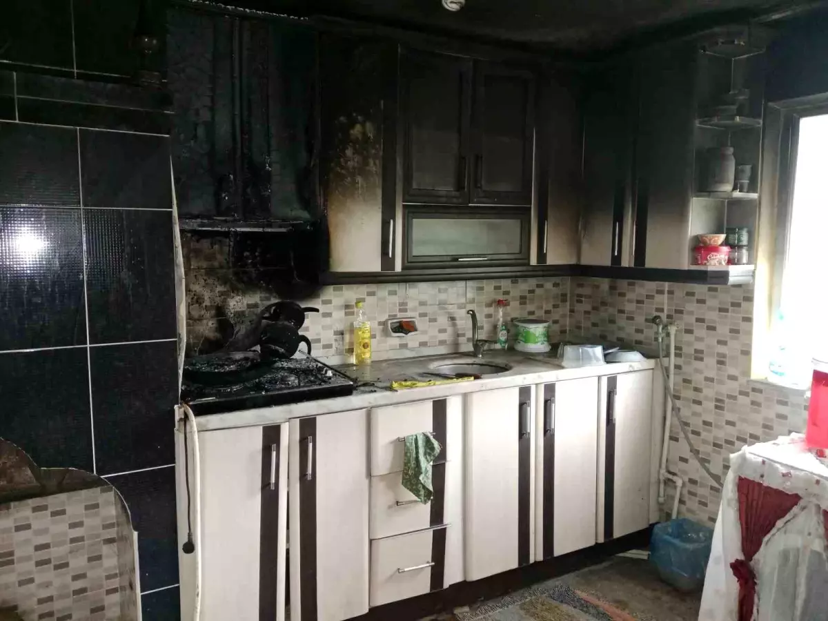 Ordu'da Yanan Yemekten Çıkan Yangın Evde Maddi Hasara Neden Oldu