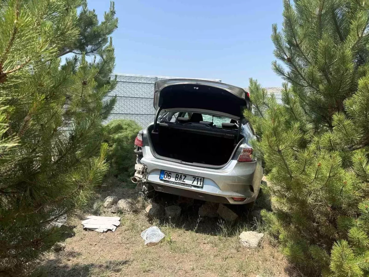 Afyonkarahisar'da Trafik Kazası: İki Yaralı