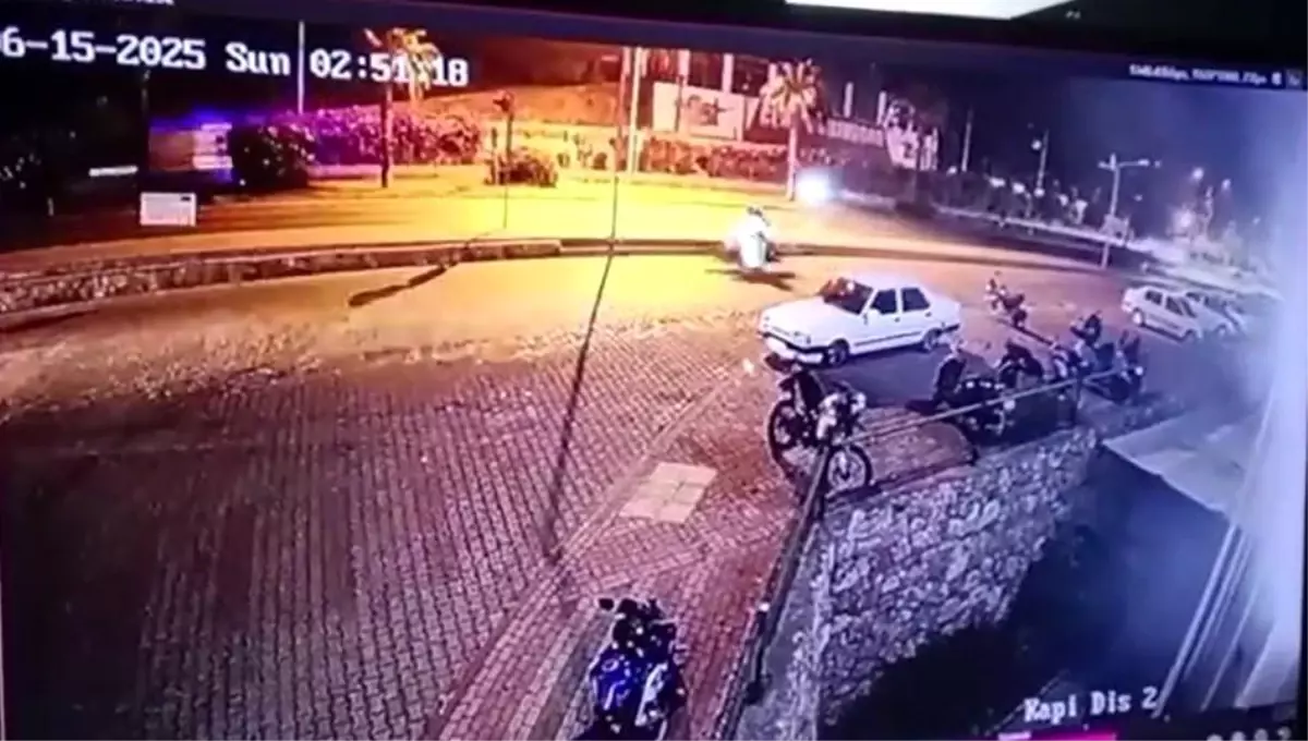 Alanya'da Motosiklet Kazasında İki Genç Hayatını Kaybetti
