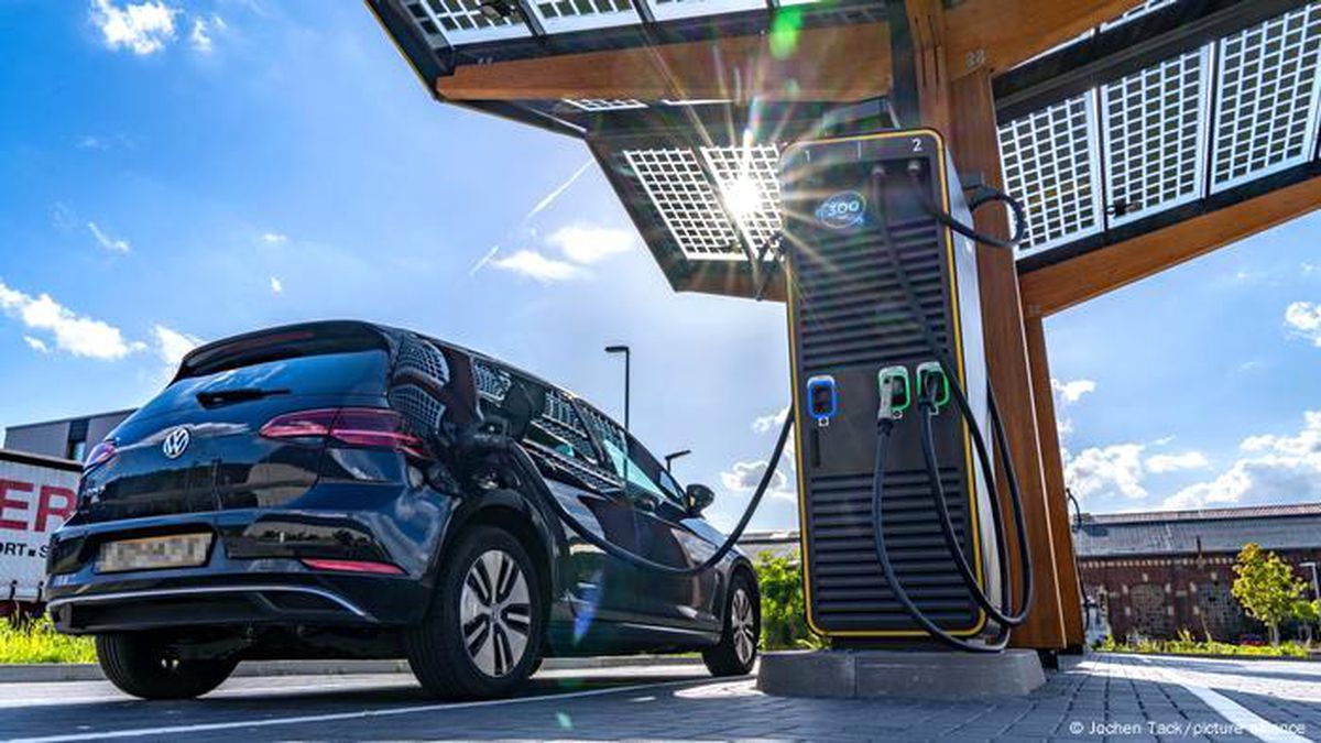 Avrupa'da elektrikli araçlar yükselişte ancak endişeler sürüyor
