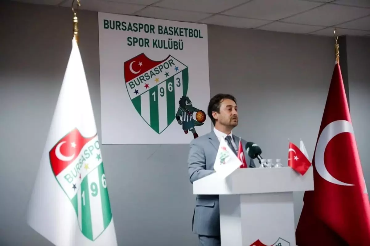 Bursaspor Basketbol Takımı Genel Kurulu'nda Yönetim İbra Edildi