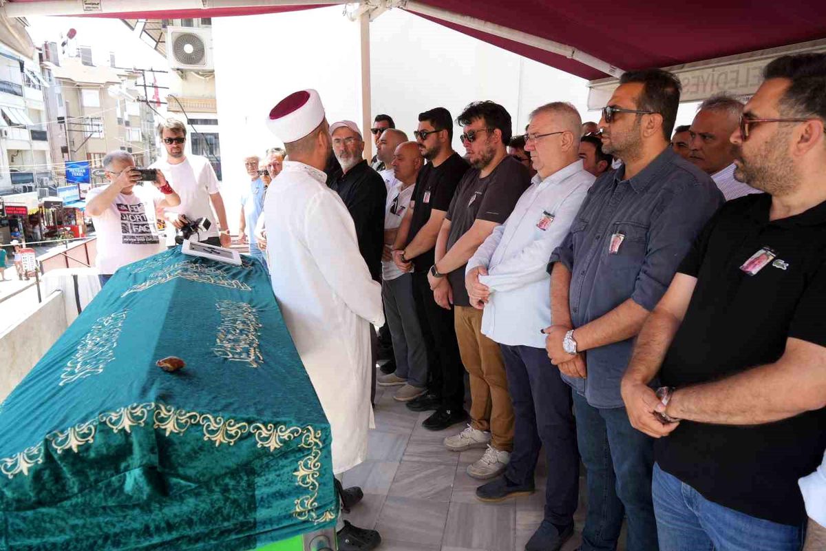 Turizm Sektörünün Önemli İsimlerinden Adem Kuşçuoğlu Hayatını Kaybetti