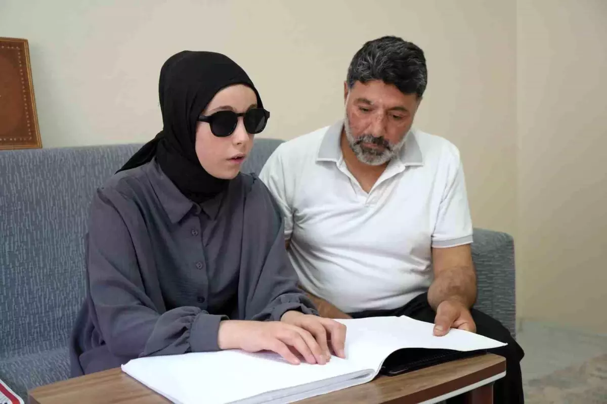 Görme engelli Esma Nur'un en büyük destekçisi babası