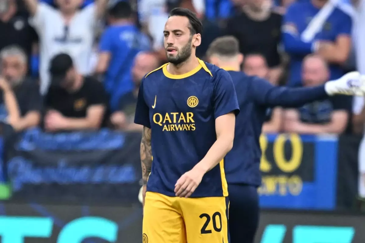 Hakan Çalhanoğlu'nun babasından Galatasaraylıları heyecanlandıran paylaşım: 'İnşallah bir gün''