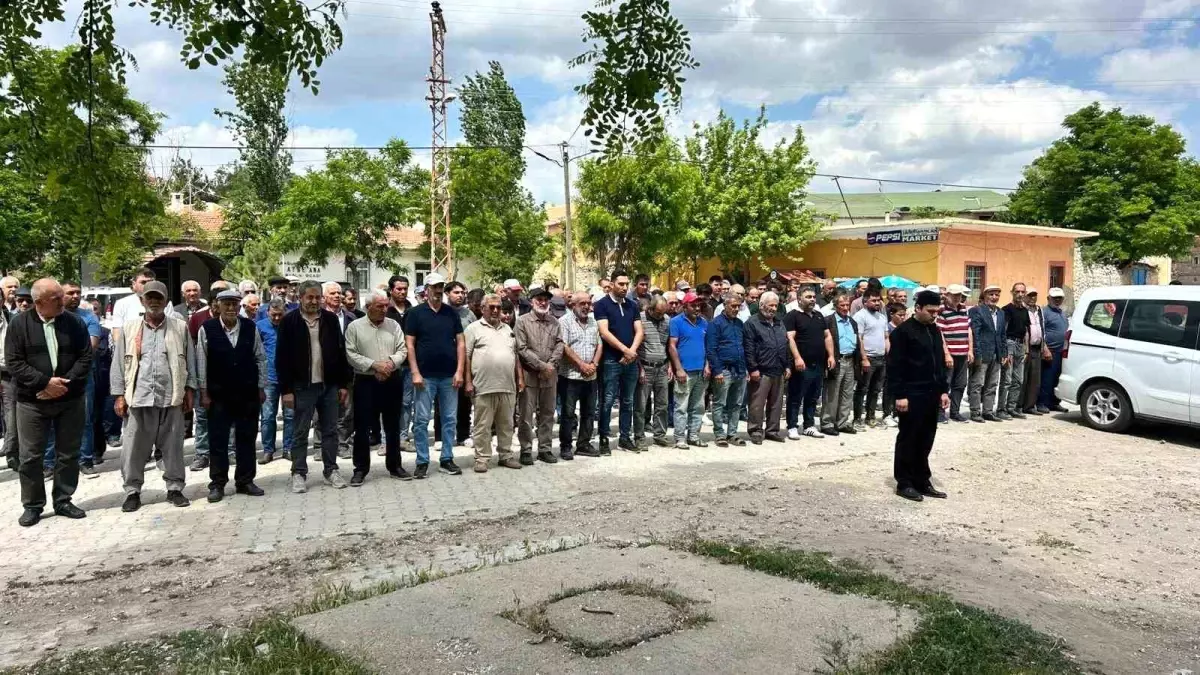 Kayseri'de Kene Isırığı Nedeniyle Hayatını Kaybeden Ali Şimşek Toprağa Verildi