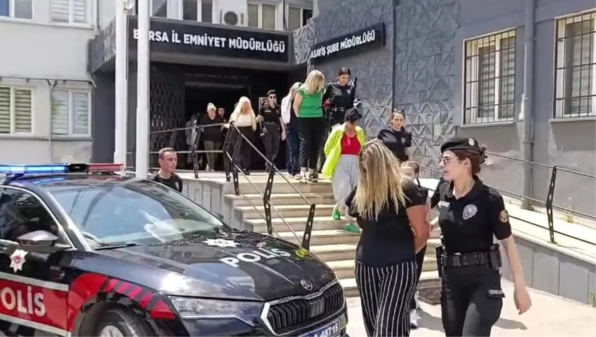 Bursa'da Fuhşa Teşvik Operasyonu: 15 Gözaltı, 34 Kadın Kurtarıldı