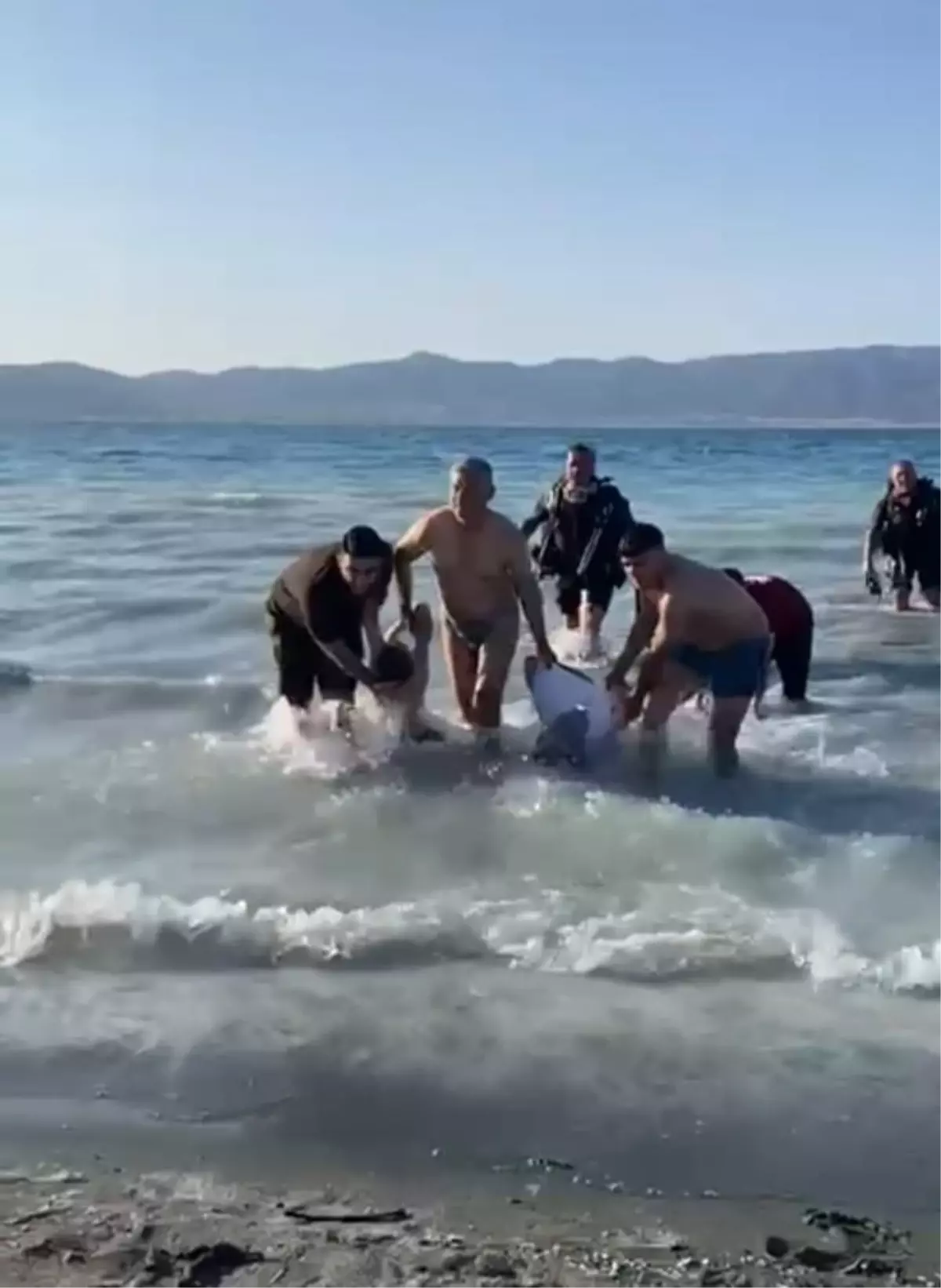 Salda Gölü'nde Boğulma Faciası: Baba ve Oğlu Hayatını Kaybetti