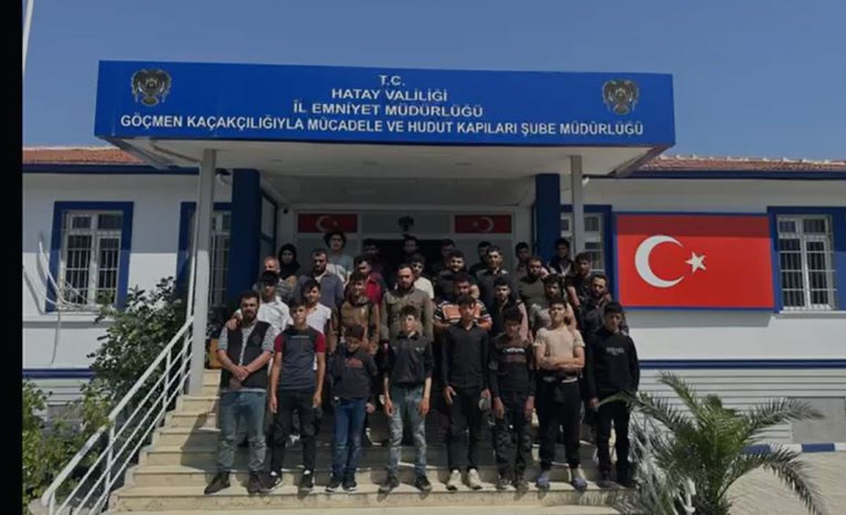 Hatay’da Durdurulan TIR’da 31 Kaçak Göçmen Yakalandı