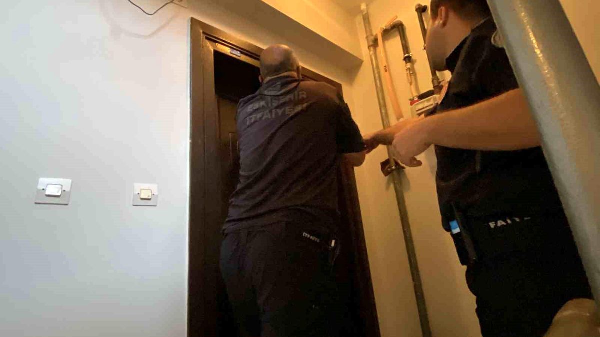 Eskişehir'de Yaşlı Kadın Baygın Bulundu