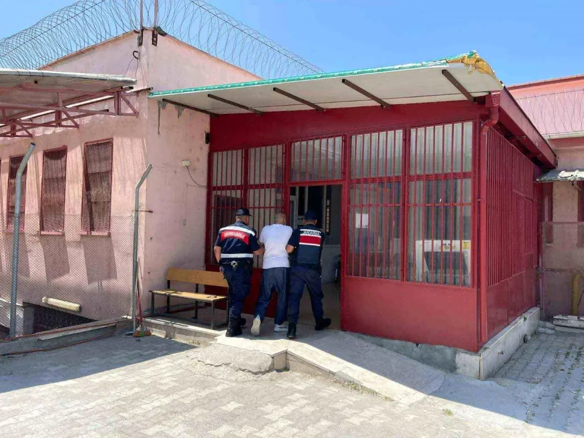 Eskişehir'de Yağma Suçlusu Tutuklandı