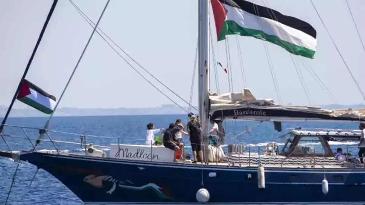 İsrail, 'Madleen' Gemisindeki 3 Aktivisti Ürdün'e Sınır Dışı Etti