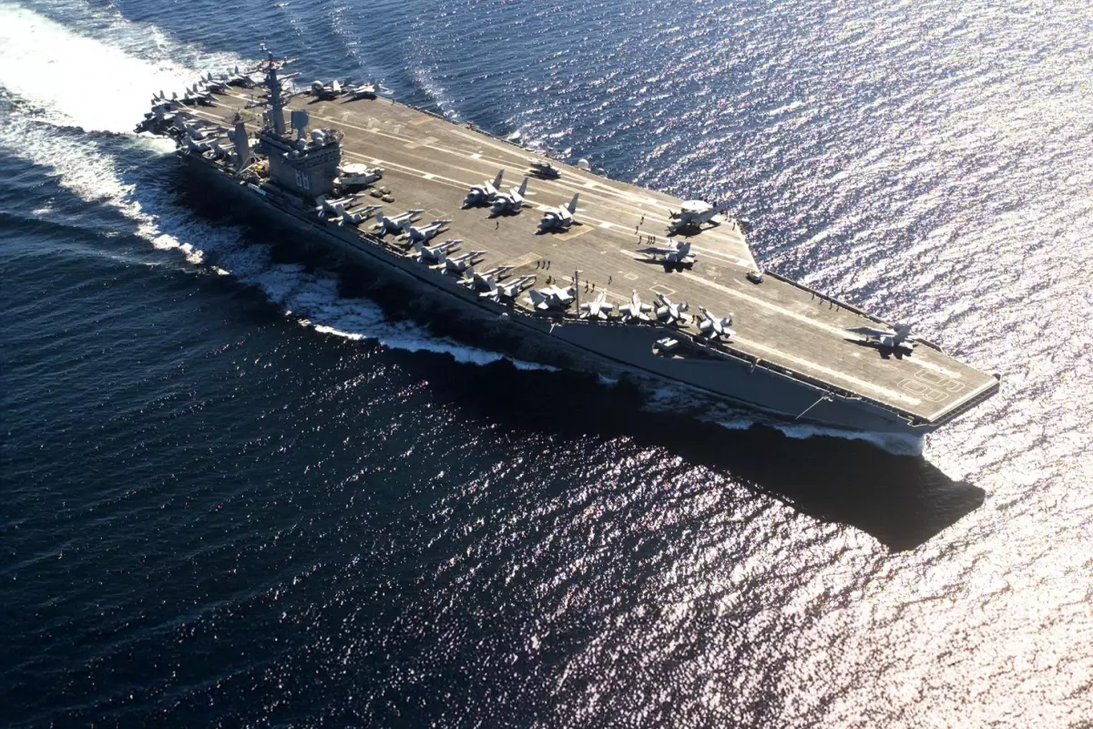 ABD Donanmasına ait USS Nimitz, Orta Doğu'ya geliyor