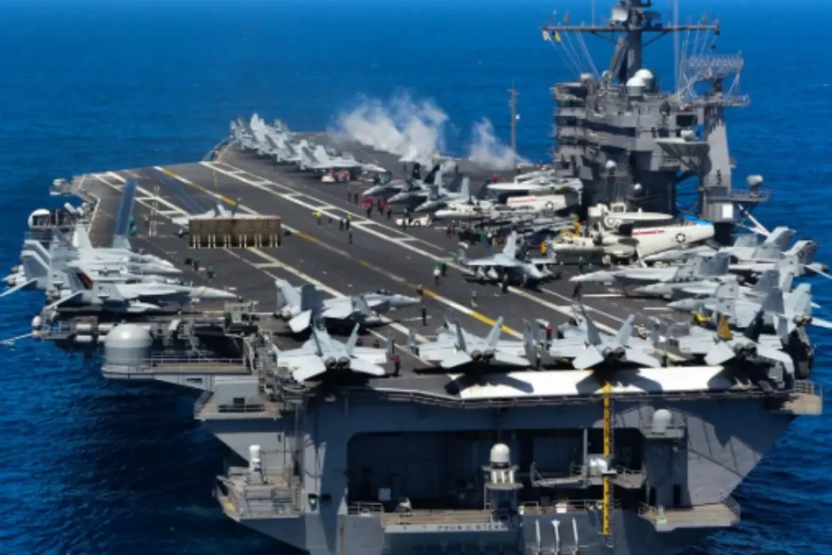 ABD uçak gemisi USS Nimitz, Orta Doğu'ya doğru hareket etmeye başladı