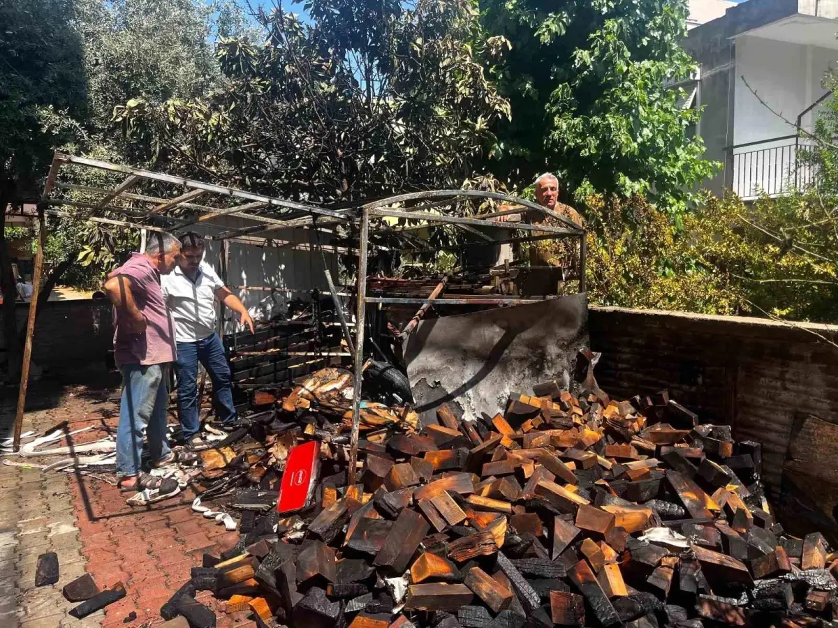 Antalya'da Çocuk Çakmakla Oynarken Yangın Çıkardı
