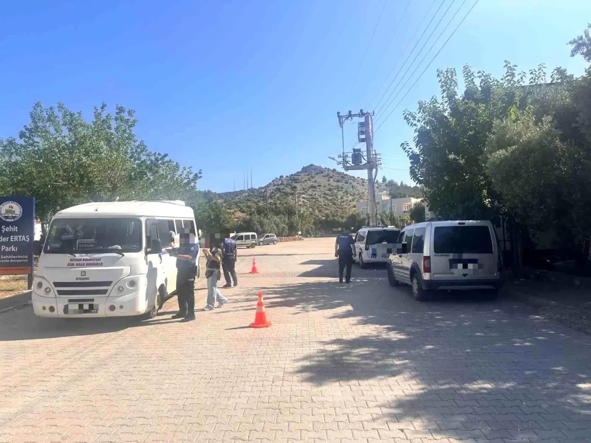 Adana'da Uyuşturucu Tacirleri ve Aranan Hükümlü Yakalandı
