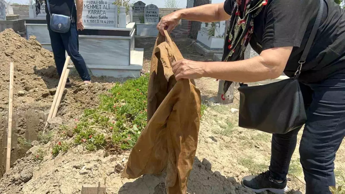 Adana'da Pikap Kazasında Baba ve İki Kızı Hayatını Kaybetti